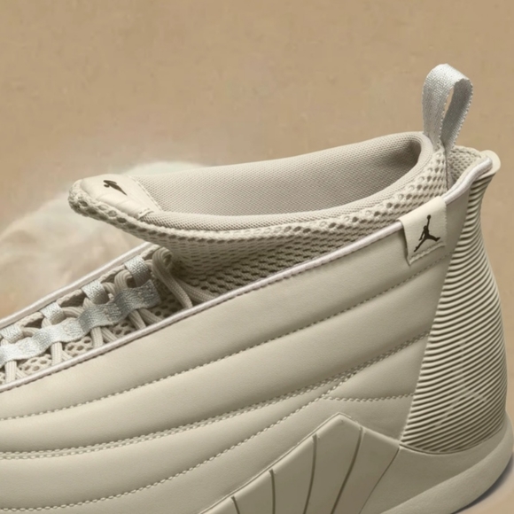 Nike Air Jordan 15 Billie Eilish - Picture 8 of 12